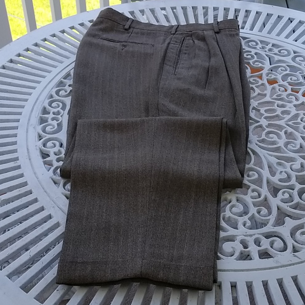 Men's dress trousers